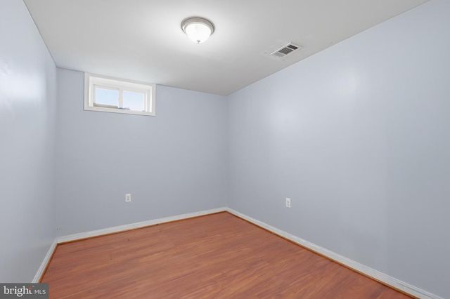 2240 SANIBEL DR, Reston, VA 20191
