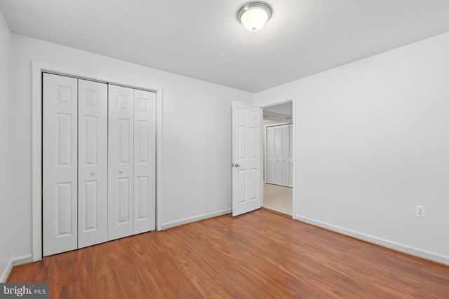 2240 SANIBEL DR, Reston, VA 20191