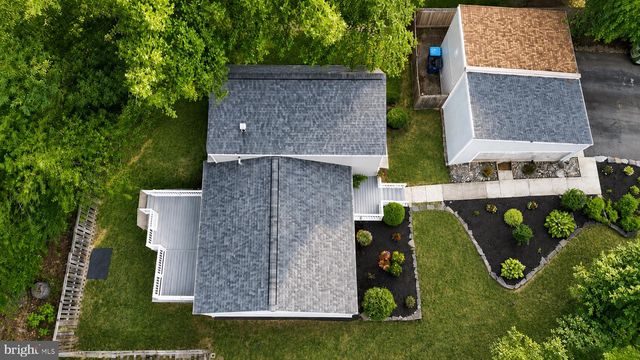 2240 SANIBEL DR, Reston, VA 20191