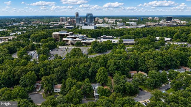 2240 SANIBEL DR, Reston, VA 20191