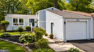 2240 SANIBEL DR, Reston, VA 20191