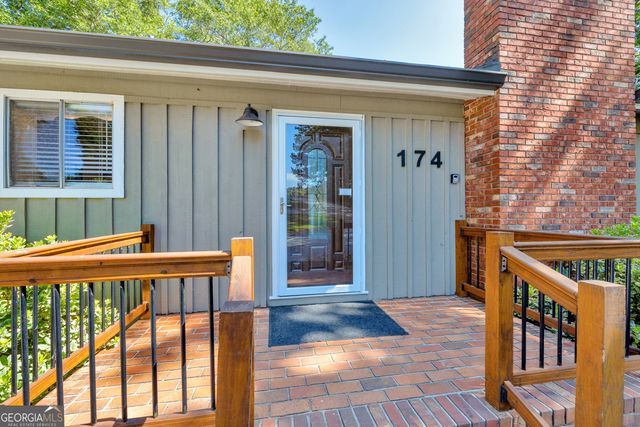174 Rosewood Circle, Hartwell, GA 30643