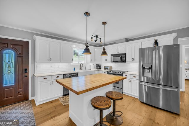 174 Rosewood Circle, Hartwell, GA 30643