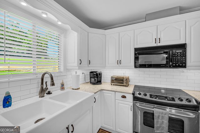 174 Rosewood Circle, Hartwell, GA 30643