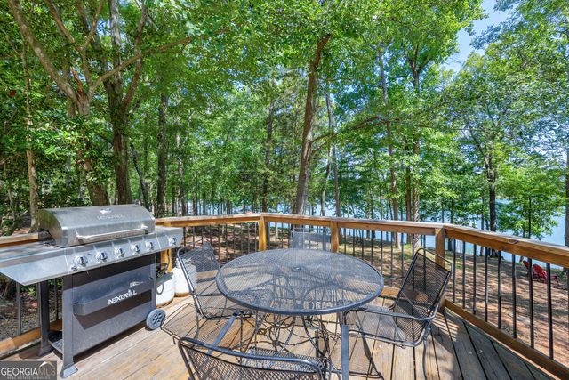 174 Rosewood Circle, Hartwell, GA 30643