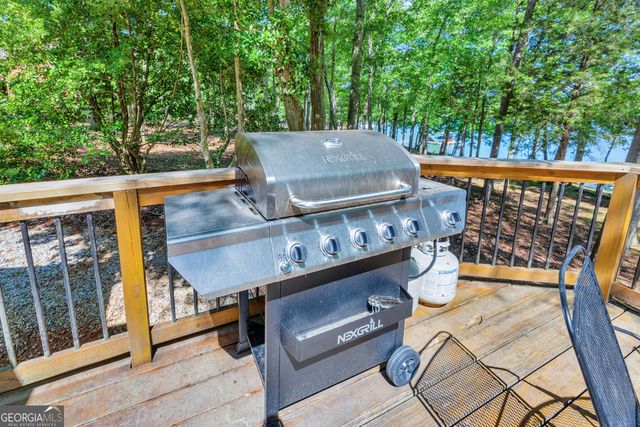174 Rosewood Circle, Hartwell, GA 30643