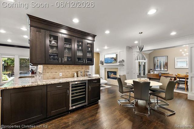 352 S Glenhurst Drive, Birmingham, MI 48009