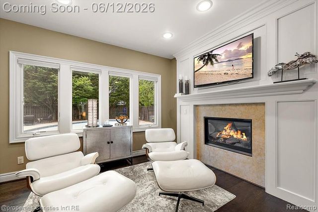 352 S Glenhurst Drive, Birmingham, MI 48009