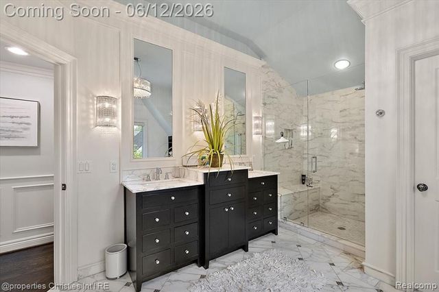 352 S Glenhurst Drive, Birmingham, MI 48009