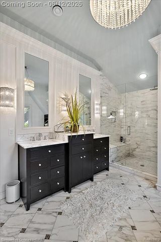 352 S Glenhurst Drive, Birmingham, MI 48009