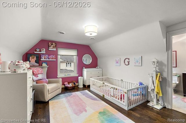 352 S Glenhurst Drive, Birmingham, MI 48009