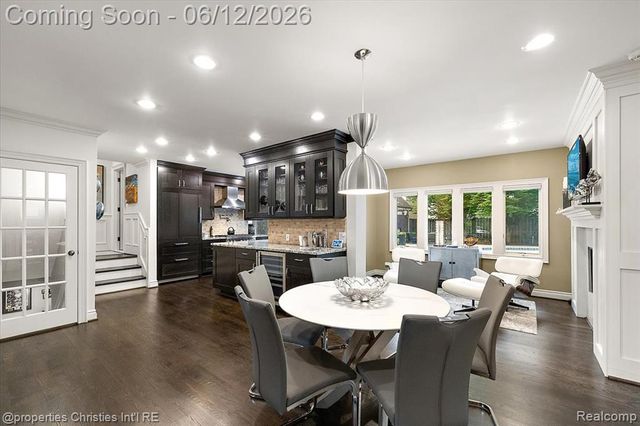 352 S Glenhurst Drive, Birmingham, MI 48009