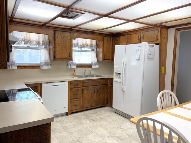 2921 N Woodcrest Drive, Midwest City, OK 73110