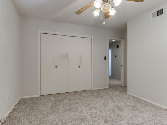 2921 N Woodcrest Drive, Midwest City, OK 73110