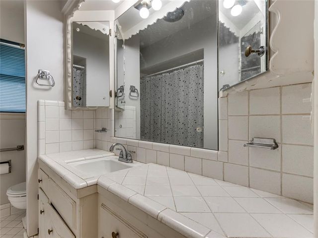 2921 N Woodcrest Drive, Midwest City, OK 73110