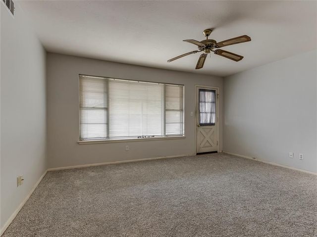 2921 N Woodcrest Drive, Midwest City, OK 73110