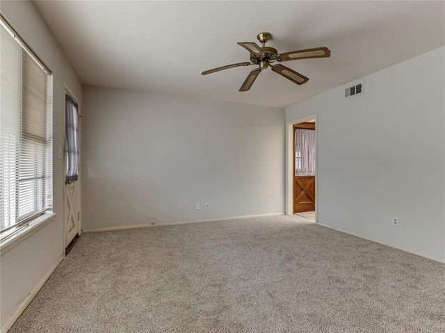 2921 N Woodcrest Drive, Midwest City, OK 73110