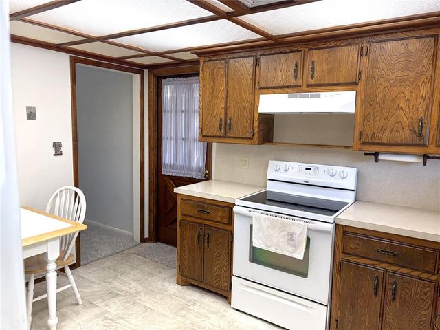 2921 N Woodcrest Drive, Midwest City, OK 73110