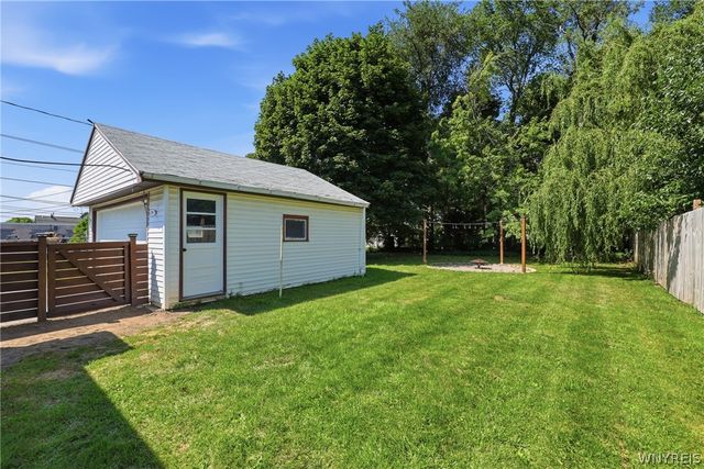 72 Grand Boulevard, Cheektowaga, NY 14225