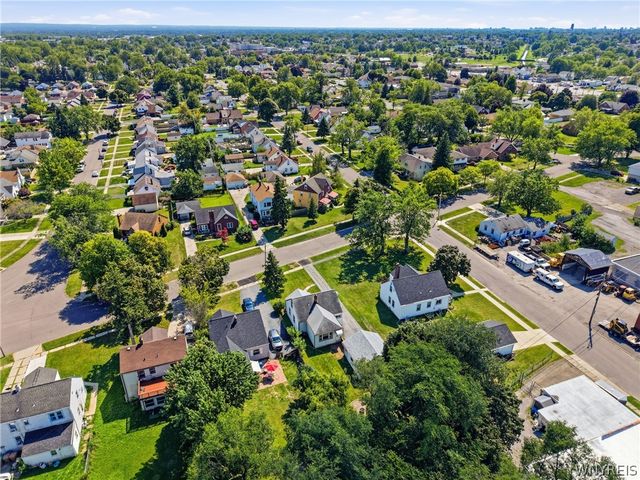 72 Grand Boulevard, Cheektowaga, NY 14225