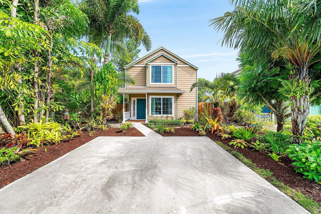5893 Cassandra Court, West Palm Beach, FL 33415