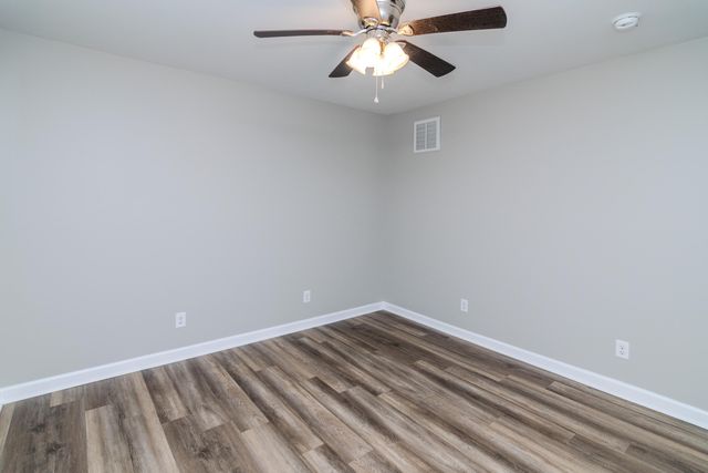 321 E Woodford Street, Lawrenceburg, KY 40342