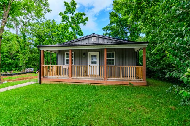 321 E Woodford Street, Lawrenceburg, KY 40342