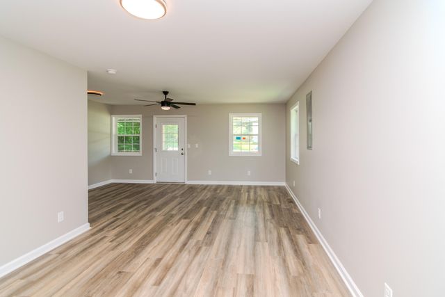 321 E Woodford Street, Lawrenceburg, KY 40342