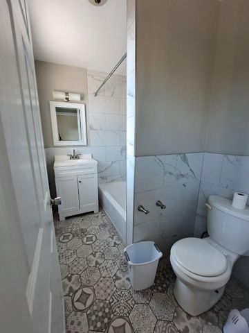 1100 GREEN ST, Norristown, PA 19401