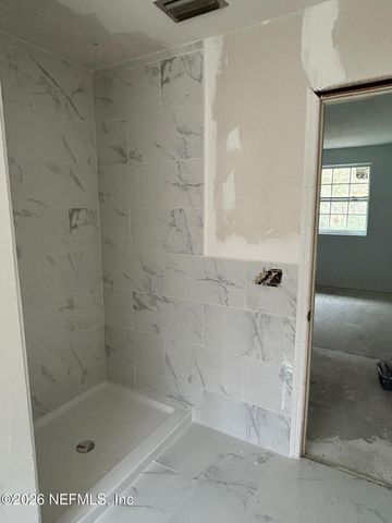 9959 LEM TURNER Road, Jacksonville, FL 32208