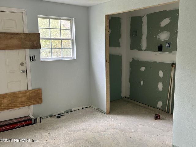 9959 LEM TURNER Road, Jacksonville, FL 32208