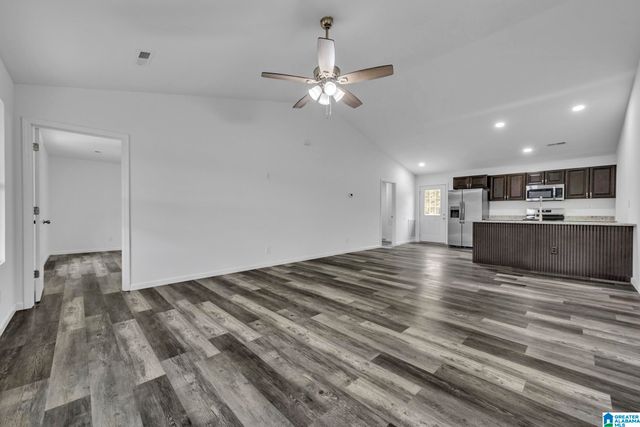 900 COUNTY ROAD 1459, Vinemont, AL 35179