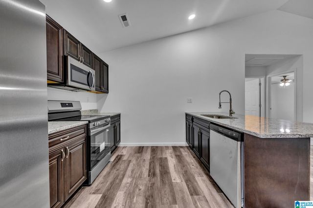 900 COUNTY ROAD 1459, Vinemont, AL 35179