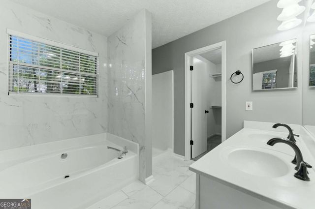 2931 Inverloch Circle, Duluth, GA 30096