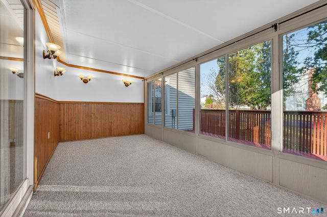 32 Garvan Street, Newington, CT 06111