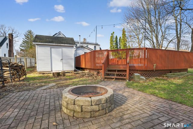 32 Garvan Street, Newington, CT 06111