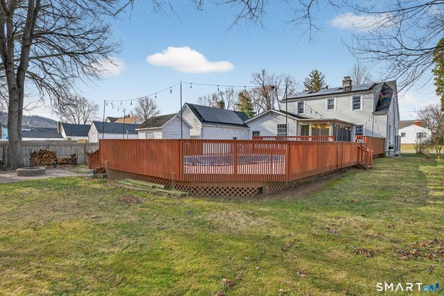 32 Garvan Street, Newington, CT 06111