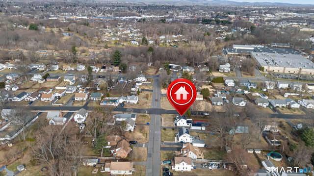 32 Garvan Street, Newington, CT 06111