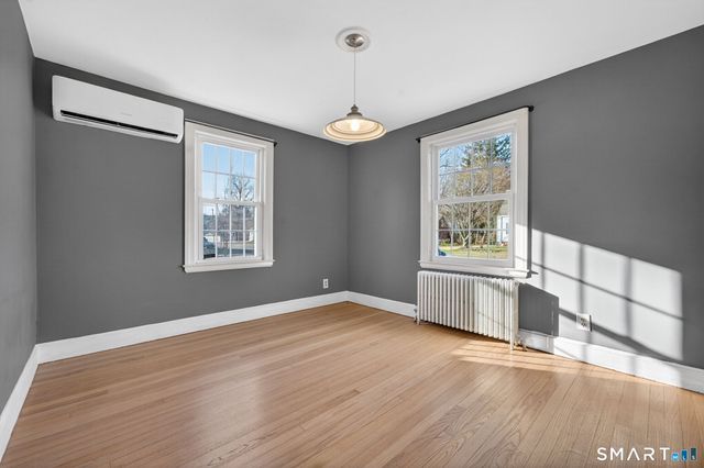 32 Garvan Street, Newington, CT 06111