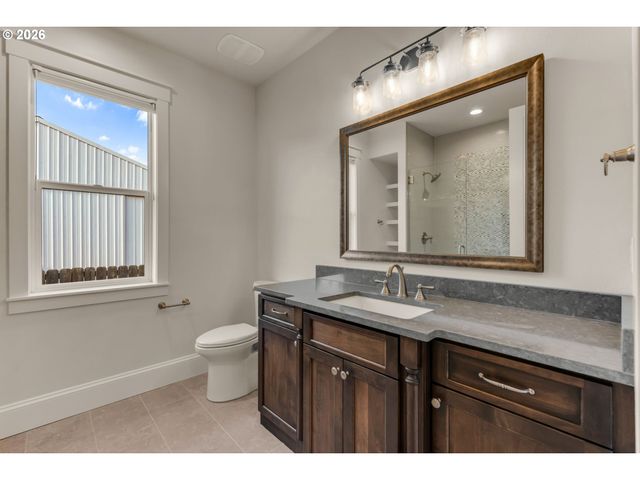 14315 Ne 51ST Ct, Vancouver, WA 98686
