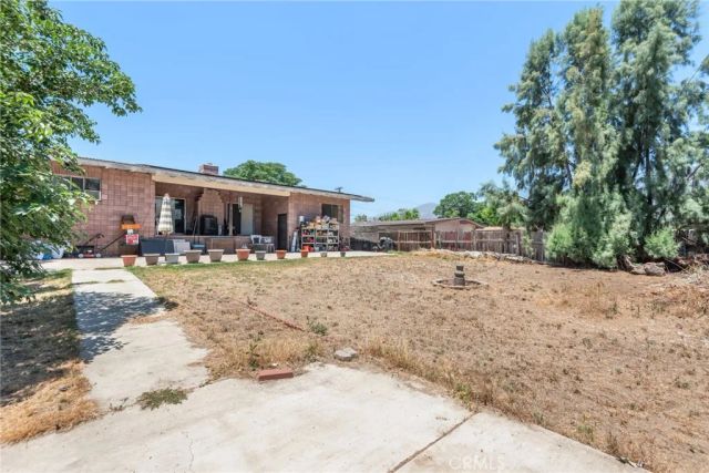 4025 Johnson Street, San Bernardino, CA 92407