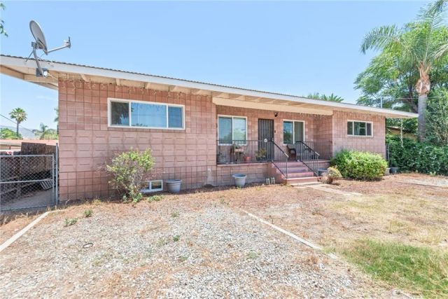 4025 Johnson Street, San Bernardino, CA 92407