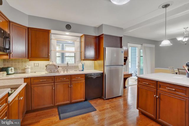 20 OAK DR, Mount Wolf, PA 17347