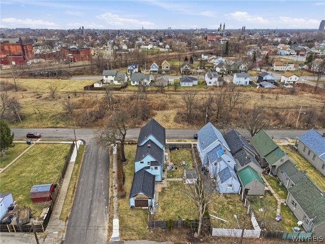 759 North Division Street S, Buffalo, NY 14210