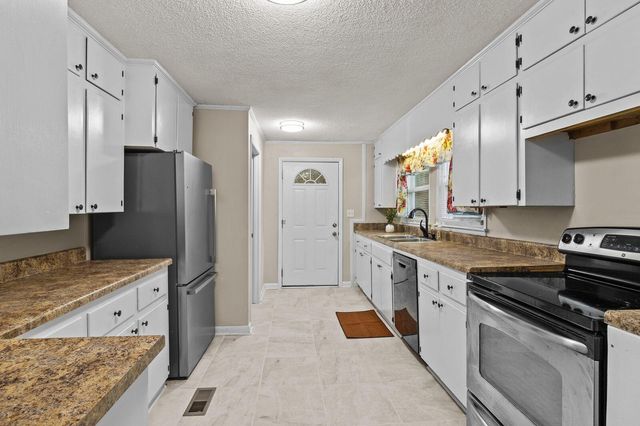 118 Alpine Drive, Rossville, GA 30741