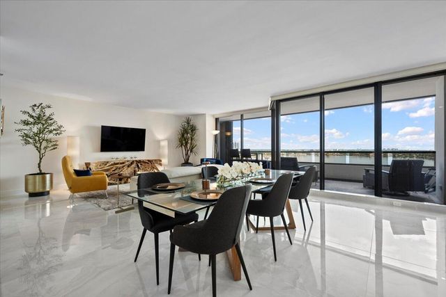 100 Lakeshore Drive 1154, North Palm Beach, FL 33408