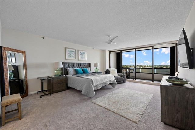 100 Lakeshore Drive 1154, North Palm Beach, FL 33408