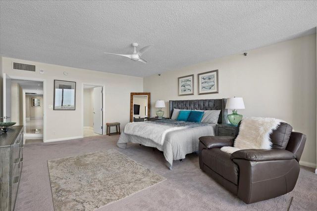 100 Lakeshore Drive 1154, North Palm Beach, FL 33408