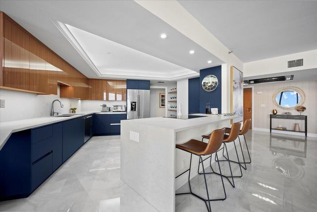 100 Lakeshore Drive 1154, North Palm Beach, FL 33408