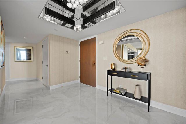 100 Lakeshore Drive 1154, North Palm Beach, FL 33408